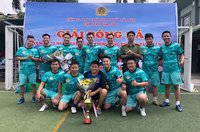 Đội bóng Phòng tham mưu giành chức vô địch giải Đội bóng Phòng tham mưu giành chức vô địch giải