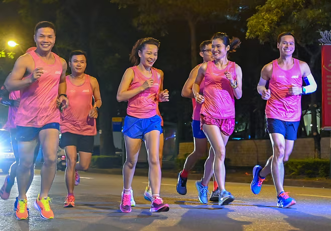 VnExpress Marathon Midnight 2020 hứa hẹn nhiều hấp dẫn VnExpress Marathon Midnight 2020 hứa hẹn nhiều hấp dẫn
