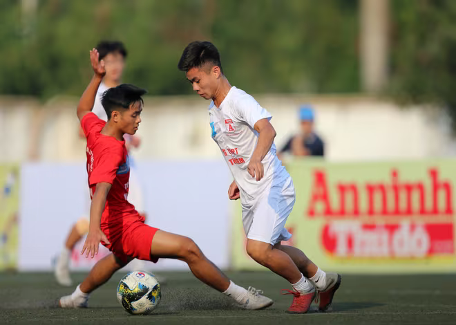 Trận chung kết mùa giải 2019 giữa THPT Ngô Sỹ Liên và THPT Lê Văn Thiêm Trận chung kết mùa giải 2019 giữa THPT Ngô Sỹ Liên và THPT Lê Văn Thiêm