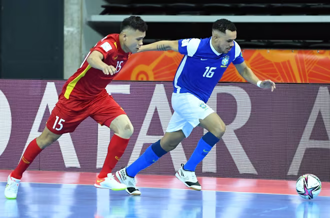Futsal Brazil (xanh) đơn giản là quá mạnh với Việt Nam Futsal Brazil (xanh) đơn giản là quá mạnh với Việt Nam