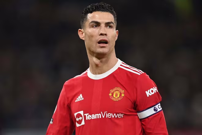 Ronaldo gây thất vọng khi đeo băng đội trưởng MU Ronaldo gây thất vọng khi đeo băng đội trưởng MU