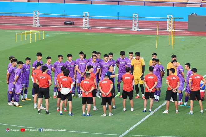 HLV Park Hang-seo cho U23 Việt Nam tập kín, tránh mọi sự nhòm ngó (Ảnh: VFF) HLV Park Hang-seo cho U23 Việt Nam tập kín, tránh mọi sự nhòm ngó (Ảnh: VFF)