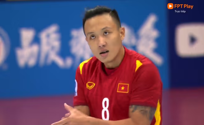 Pivo Minh Trí gỡ hòa cho ĐT futsal Việt Nam (Ảnh chụp màn hình)