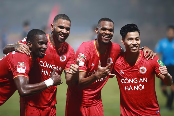 CLB CAHN mang đến làn gió tươi mới cho V-League