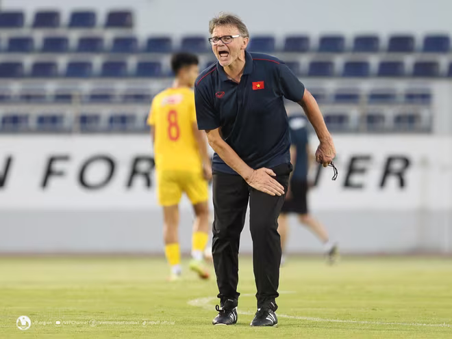 U22 Việt Nam của HLV Troussier có kết quả không tốt trước thềm SEA Games 32 U22 Việt Nam của HLV Troussier có kết quả không tốt trước thềm SEA Games 32