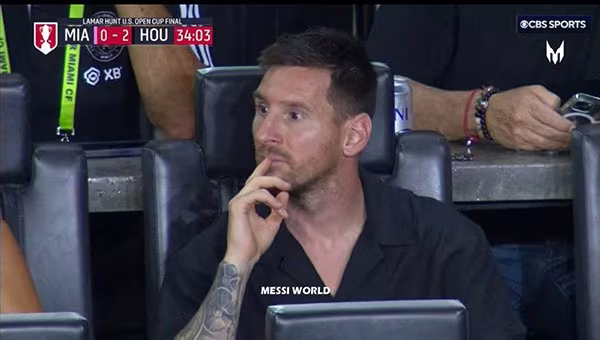 Messi buồn thiu nhìn Inter Miami thua trận Messi buồn thiu nhìn Inter Miami thua trận