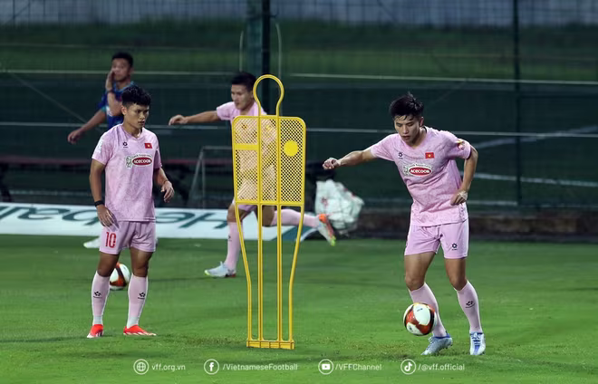 ĐT Việt Nam sẵn sàng tiếp đón Thái Lan