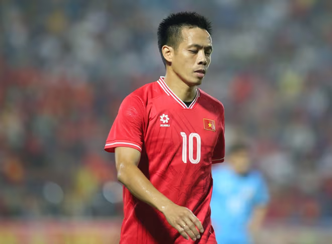 Văn Quyết chia tay ĐT Việt Nam