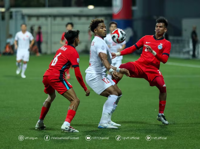 ĐT Việt Nam thắng Singapore 2-0 ở bán kết lượt đi ASEAN Cup 2024 ĐT Việt Nam thắng Singapore 2-0 ở bán kết lượt đi ASEAN Cup 2024