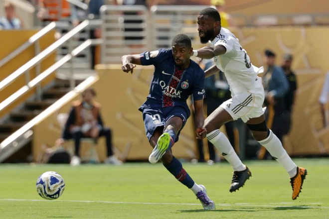 Dembélé chói sáng với 1 bàn thắng và 1 kiến tạo