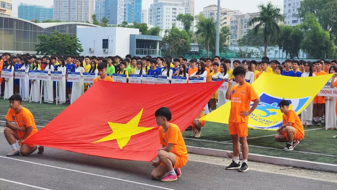 Giải bóng đá học sinh THPT Hà Nội - An ninh Thủ đô lần thứ XXIV năm 2025 Cúp Number 1 Active có 125 đội tham dự