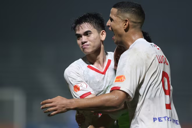 Thể Công Viettel không thể có 3 điểm trọn vẹn dù chơi tốt ở hiệp 2