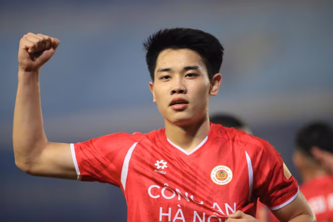 Đình Bắc ghi bàn quyết định cho Công an Hà Nội FC (Ảnh: Tiền Phong) Đình Bắc ghi bàn quyết định cho Công an Hà Nội FC (Ảnh: Tiền Phong)