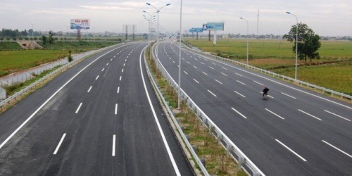 Nhiều khiếm khuyết trên cao tốc TP. HCM- Long Thành ảnh 1 Nhiều khiếm khuyết trên cao tốc TP. HCM- Long Thành ảnh 1