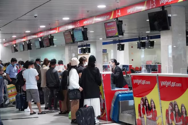 Vietjet bán ra hàng triệu vé máy bay 0 đồng nhân dịp Black Friday Vietjet bán ra hàng triệu vé máy bay 0 đồng nhân dịp Black Friday