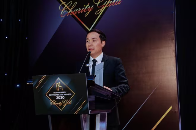 Phó Tổng giám đốc Capital House Vũ Nhật Lâm tại lễ trao giải Phó Tổng giám đốc Capital House Vũ Nhật Lâm tại lễ trao giải