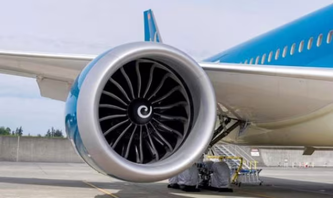 Một tàu bay của Vietnam Airlines vừa bị chim va hỏng panel động cơ số 1 Một tàu bay của Vietnam Airlines vừa bị chim va hỏng panel động cơ số 1