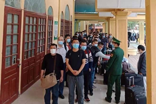 Toàn bộ đoàn chuyên gia trong quá trình nhập cảnh vào Việt Nam đều tuân thủ đầy đủ các quy trình về phòng chống dịch bệnh Toàn bộ đoàn chuyên gia trong quá trình nhập cảnh vào Việt Nam đều tuân thủ đầy đủ các quy trình về phòng chống dịch bệnh