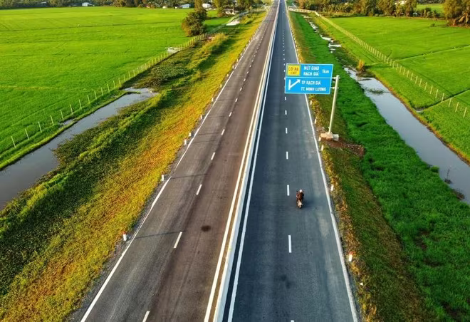 Đường Lộ Tẻ- Rạch Sỏi sẽ được xem xét đầu tư thành cao tốc Đường Lộ Tẻ- Rạch Sỏi sẽ được xem xét đầu tư thành cao tốc