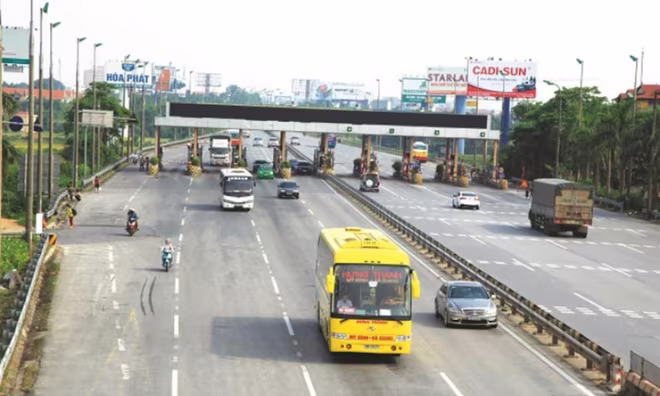 Trạm thu phí Bắc Thăng Long- Nội Bài theo tính toán nếu không di rời sẽ phải kéo dài thời gian thu phí thêm 10 năm Trạm thu phí Bắc Thăng Long- Nội Bài theo tính toán nếu không di rời sẽ phải kéo dài thời gian thu phí thêm 10 năm