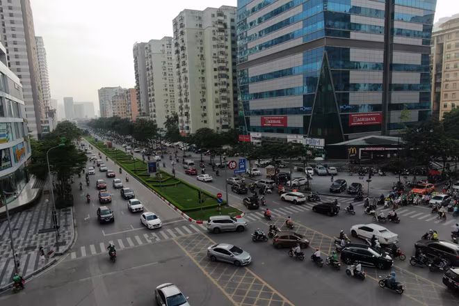 Tuyến đường Lê Văn Lương là trục giao thông quan trọng phía Tây Thủ đô Tuyến đường Lê Văn Lương là trục giao thông quan trọng phía Tây Thủ đô