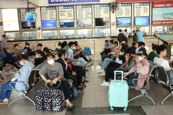 Dự báo lượng khách đi lại bằng ô tô trong dịp nghỉ lễ 30/4 tới đây sẽ tăng vọt Dự báo lượng khách đi lại bằng ô tô trong dịp nghỉ lễ 30/4 tới đây sẽ tăng vọt