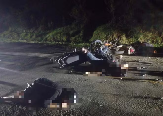 Hiện trường 1 vụ tai nạn giữa 2 xe máy đâm nhau trên QL24 vào đêm qua