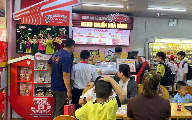 Không gian Trạm mì