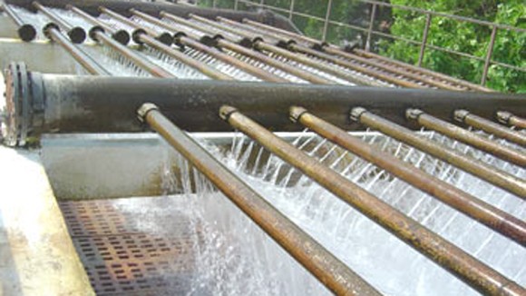 Cấp nước cho các xã mất đất phục vụ mở rộng nghĩa trang ảnh 1 Cấp nước cho các xã mất đất phục vụ mở rộng nghĩa trang ảnh 1