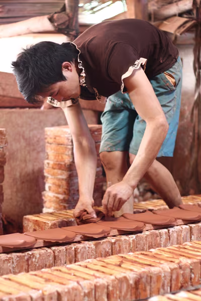 Nét đẹp người lao động ở làng gốm Kim Lan ảnh 7 Nét đẹp người lao động ở làng gốm Kim Lan ảnh 7