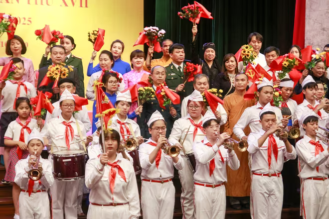 Các tầng lớp nhân dân Thủ đô kỳ vọng lớn vào Đại hội Đảng bộ TP Các tầng lớp nhân dân Thủ đô kỳ vọng lớn vào Đại hội Đảng bộ TP