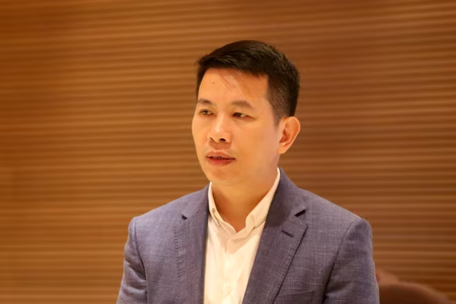 Chủ tịch UBND quận Hoàn Kiếm Phạm Tuấn Long Chủ tịch UBND quận Hoàn Kiếm Phạm Tuấn Long