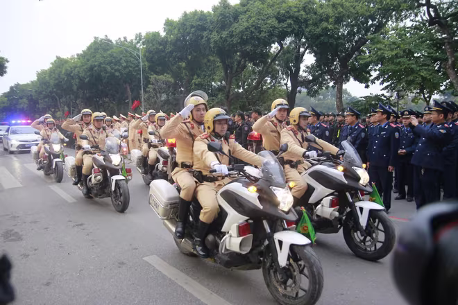 CATP Hà Nội đặt mục tiêu phấn đấu không để ùn tắc giao thông kéo dài dịp tết CATP Hà Nội đặt mục tiêu phấn đấu không để ùn tắc giao thông kéo dài dịp tết