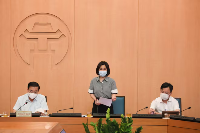 Giám đốc Sở Y tế Hà Nội thông tin tại cuộc họp Giám đốc Sở Y tế Hà Nội thông tin tại cuộc họp