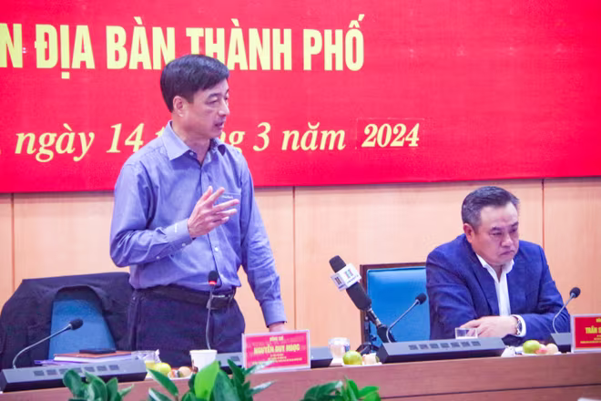 Ủy viên Trung ương Đảng, Thượng tướng Nguyễn Duy Ngọc, Thứ trưởng Bộ Công an, Tổ phó Thường trực Tổ Công tác triển khai Đề án 06 của Chính phủ phát biểu tại buổi làm việc Ủy viên Trung ương Đảng, Thượng tướng Nguyễn Duy Ngọc, Thứ trưởng Bộ Công an, Tổ phó Thường trực Tổ Công tác triển khai Đề án 06 của Chính phủ phát biểu tại buổi làm việc