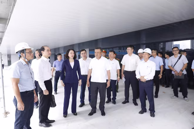 Chủ tịch UBND TP Hà Nội kiểm tra tiến độ dự án đầu tư xây dựng Bệnh viện Nhi Hà Nội (giai đoạn 1) ở quận Hà Đông Chủ tịch UBND TP Hà Nội kiểm tra tiến độ dự án đầu tư xây dựng Bệnh viện Nhi Hà Nội (giai đoạn 1) ở quận Hà Đông