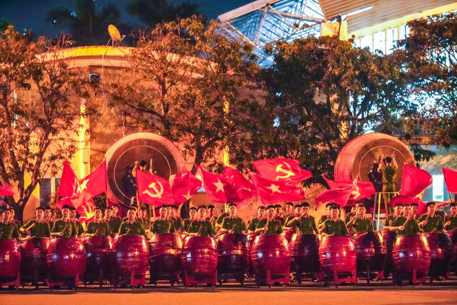 Đoàn Nghệ thuật trống hội Học viện CSND tổng duyệt tiết mục trống hội với chủ đề “Bản hùng ca toàn thắng”