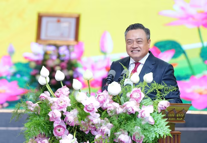 Chủ tịch UBND TP Hà Nội Trần Sỹ Thanh khẳng định chất lượng cuộc sống và hạnh phúc của nhân dân là thước đo phát triển của Thủ đô Chủ tịch UBND TP Hà Nội Trần Sỹ Thanh khẳng định chất lượng cuộc sống và hạnh phúc của nhân dân là thước đo phát triển của Thủ đô