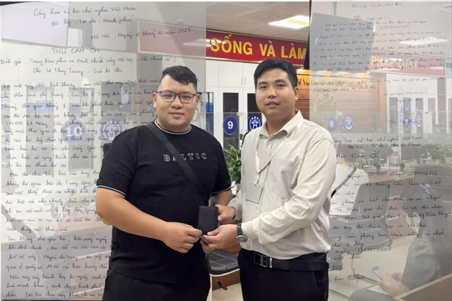 Những mẩu chuyện nhỏ nhưng ý nghĩa ở Chi nhánh số 3 Trung tâm Phục vụ hành chính công TP Hà Nội