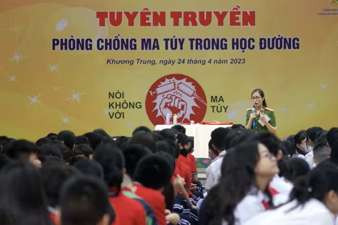 CATP Hà Nội thường xuyên tổ chức tuyên truyền phòng chống ma túy trong học đường CATP Hà Nội thường xuyên tổ chức tuyên truyền phòng chống ma túy trong học đường