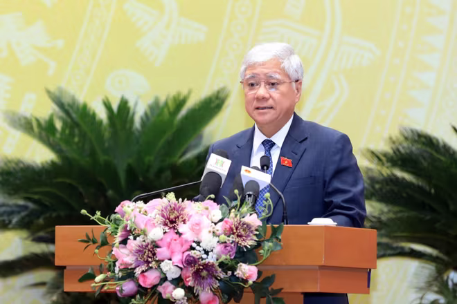 Đồng chí Đỗ Văn Chiến, Ủy viên Bộ Chính trị, Phó Chủ tịch Thường trực Quốc hội phát biểu chỉ đạo tại phiên khai mạc Kỳ họp HĐND TP Hà Nội