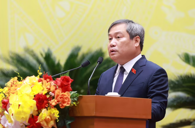 Tân Chủ tịch UBND TP Hà Nội Vũ Đại Thắng khẳng định, đời sống và hạnh phúc của nhân dân là tâm điểm của mọi quyết định