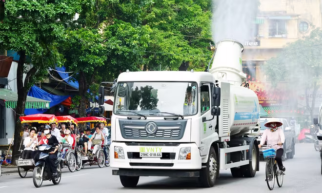 UBND TP Hà Nội chỉ đạo các đơn vị tăng cường các biện pháp cấp bách về kiểm soát ô nhiễm môi trường không khí trên địa bàn.