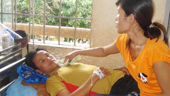 Uống rượu tiết trăn, 8 người nhập viện cấp cứu ảnh 1 Uống rượu tiết trăn, 8 người nhập viện cấp cứu ảnh 1