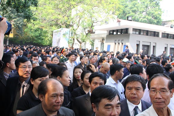 Những người cuối cùng được vào viếng Đại tướng Võ Nguyên Giáp ảnh 13 Những người cuối cùng được vào viếng Đại tướng Võ Nguyên Giáp ảnh 13