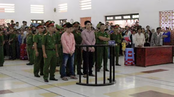 Tử hình 2 kẻ chặt xác phi tang người tình đồng giới gây chấn động ảnh 1 Tử hình 2 kẻ chặt xác phi tang người tình đồng giới gây chấn động ảnh 1