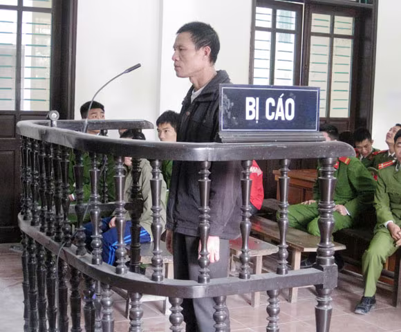 Án chung thân cho kẻ giết cháu chỉ vì xe đất ảnh 1 Án chung thân cho kẻ giết cháu chỉ vì xe đất ảnh 1
