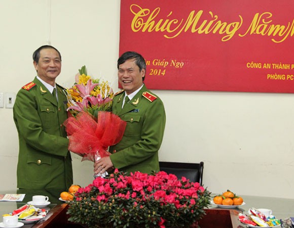 Chúc Tết đơn vị duy nhất 11 năm liền đạt thành tích quyết thắng ảnh 2 Chúc Tết đơn vị duy nhất 11 năm liền đạt thành tích quyết thắng ảnh 2