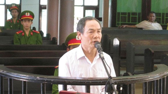 Xét xử đối tượng chuyện gây mê tài xế, cướp xe ô tô ảnh 1 Xét xử đối tượng chuyện gây mê tài xế, cướp xe ô tô ảnh 1