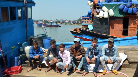 Thêm một tàu cá bị tàu Trung Quốc tấn công, lấy tài sản ở Hoàng Sa ảnh 2 Thêm một tàu cá bị tàu Trung Quốc tấn công, lấy tài sản ở Hoàng Sa ảnh 2